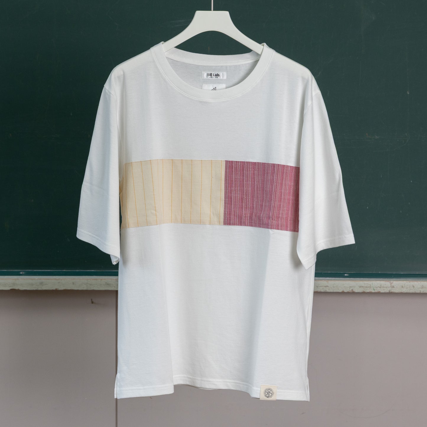 IIE Lab.×SIOME AIZUMOMEN switching TEE white / あぶらな×みだれピンク(薄)