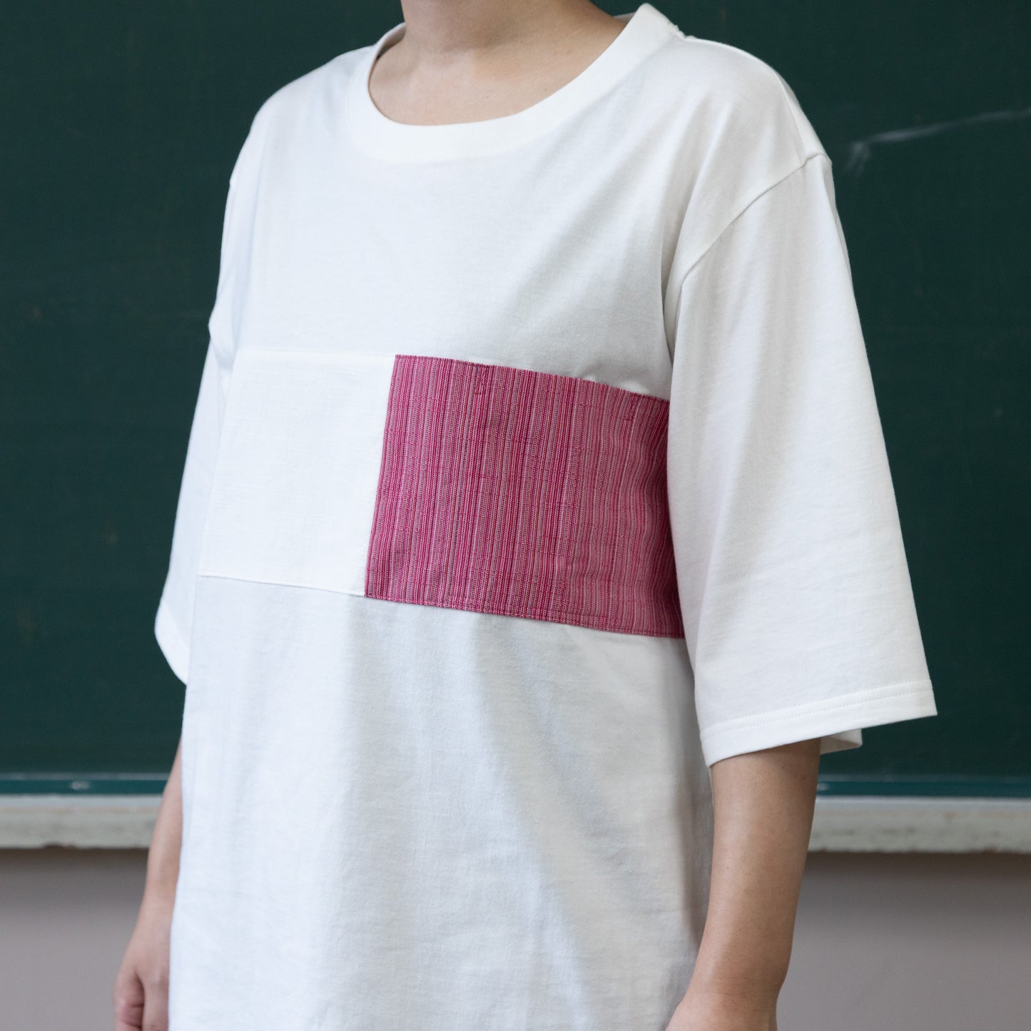 IIE Lab.×SIOME AIZUMOMEN switching TEE white / しろがすみ×みだれピンク(濃)